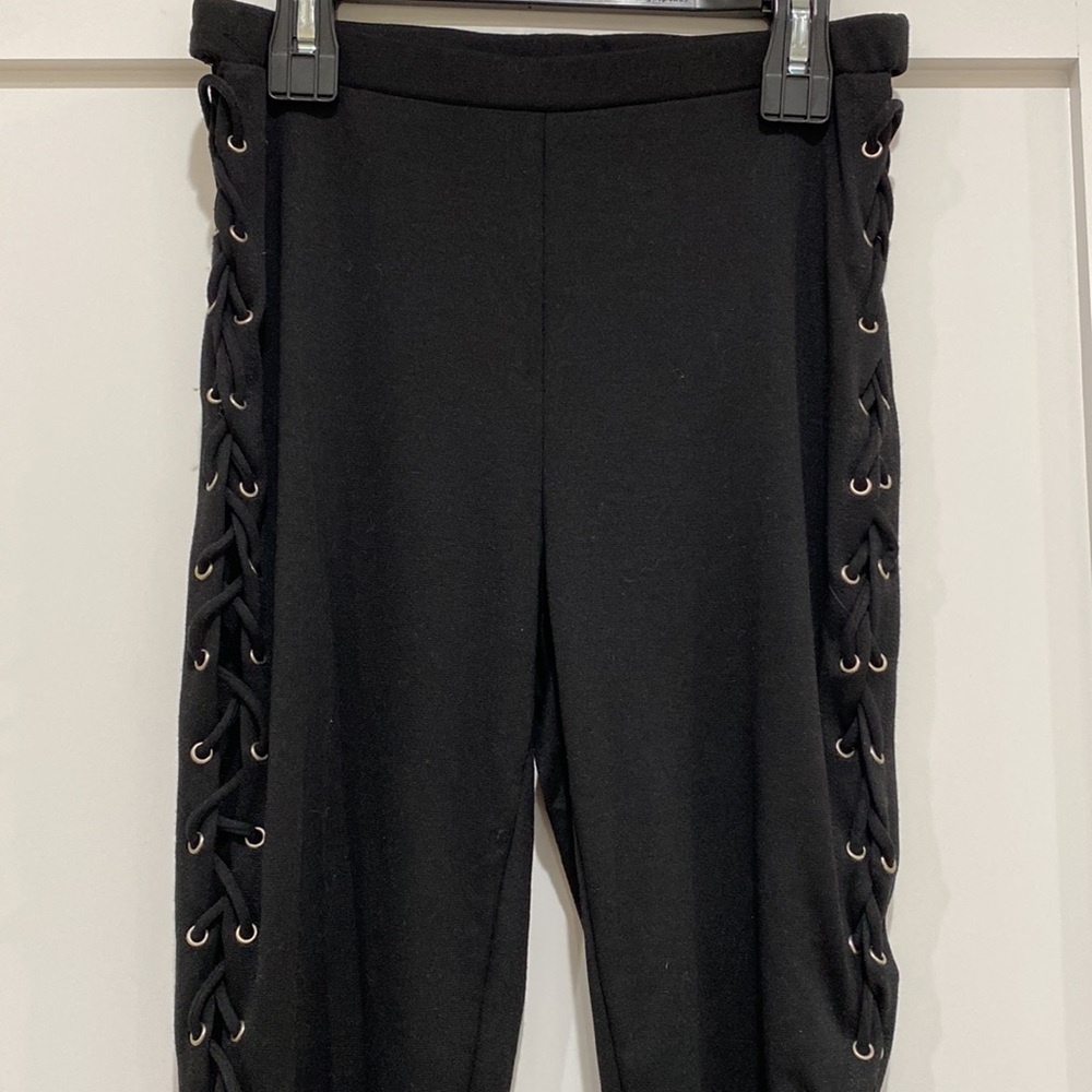 Lace-up Leggings
